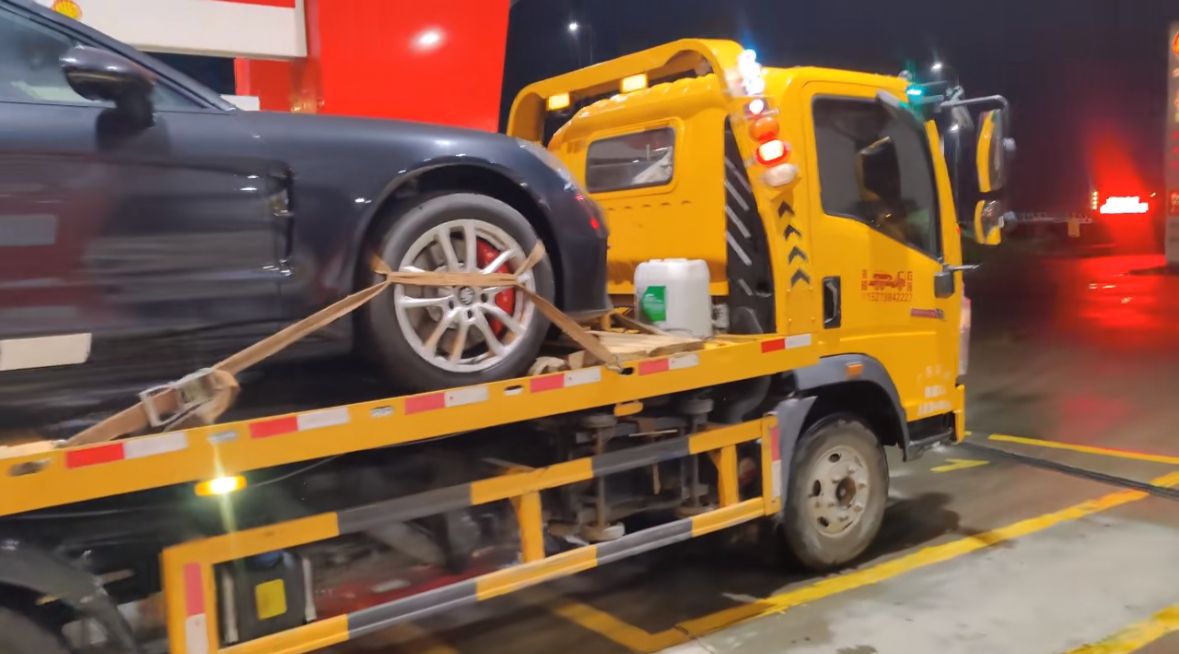 江西行车途中遇到突发状况该如何呼叫道路救援？